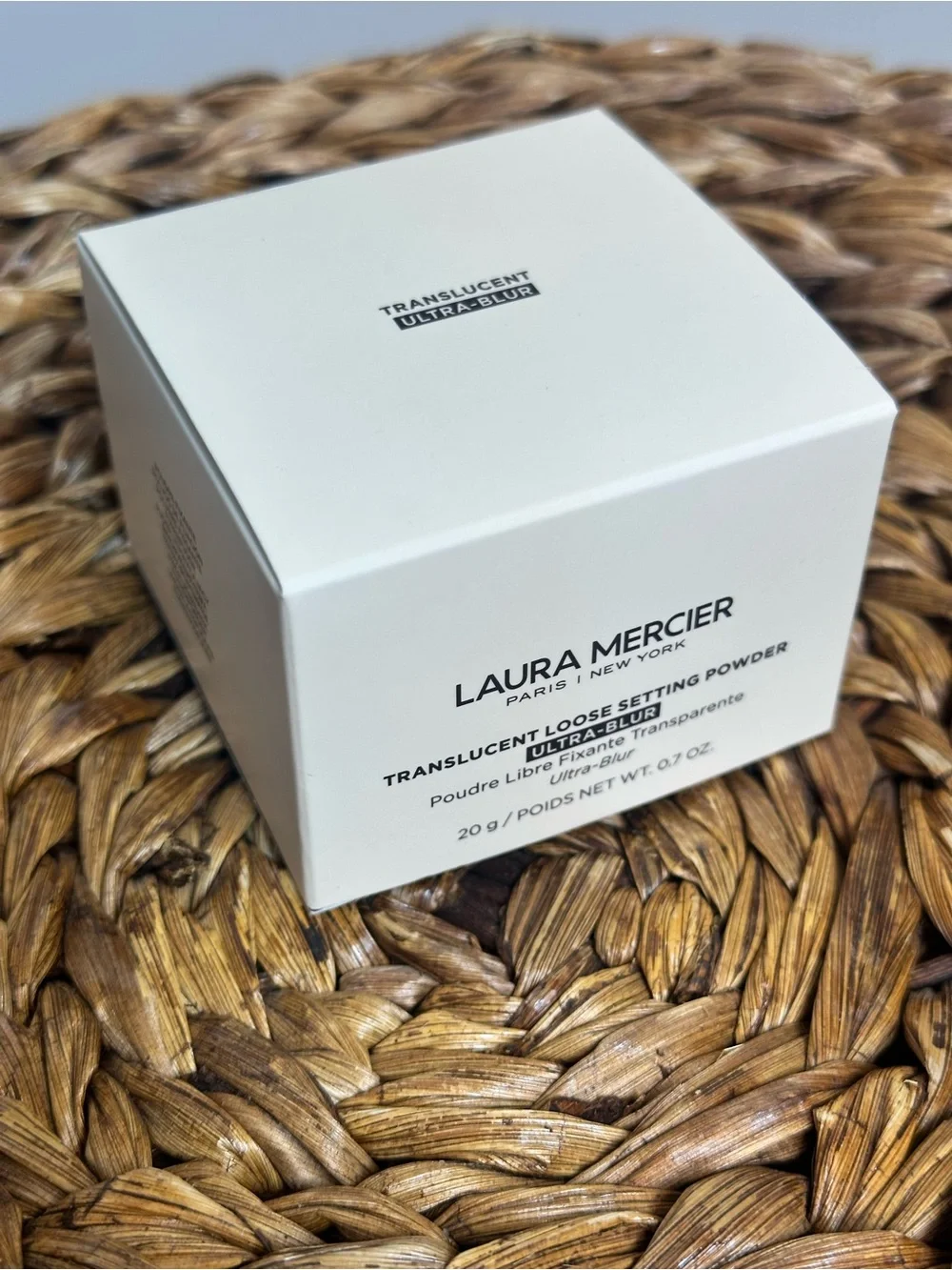 NWT Laura Mercier Translucent Loose Setting Powder Ultra-Blur in the 0.7 oz size